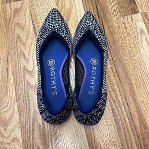 Rothy's - The Point - Rare Blue and White - size 5